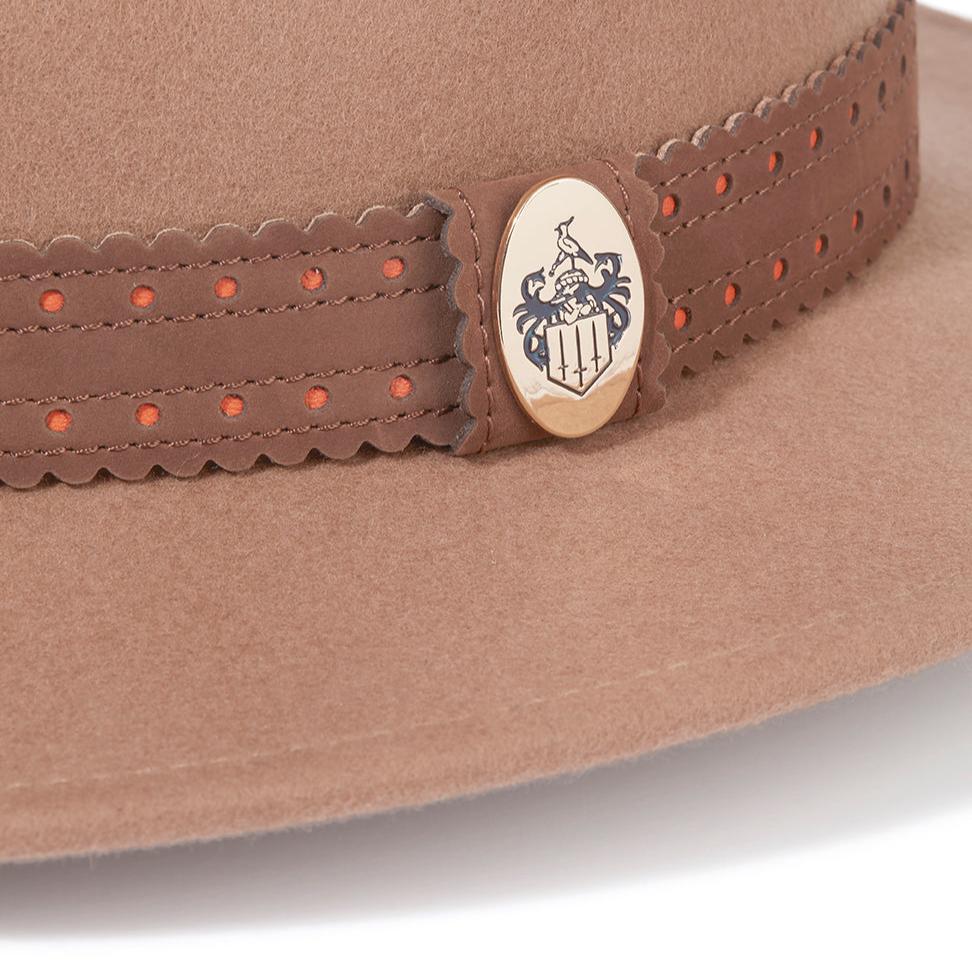Hicks & Brown x Fairfax & Favor - The Waveney in Camel - Hound & Hare