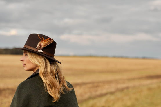 The Sulffolk Fedora (Gamebird Feather) - Dark Brown - Hound & Hare