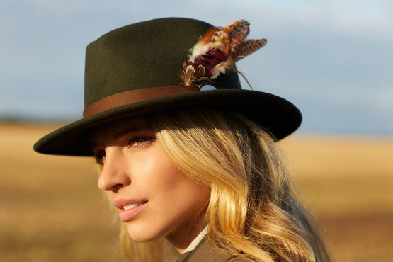The Sulffolk Fedora (Gamebird Feather) - Olive Green - Hound & Hare