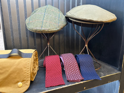 Honeycomb Necktie - Navy - Hound & Hare