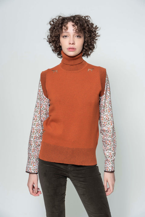 Pointer Sleeveless Sweater - Rust